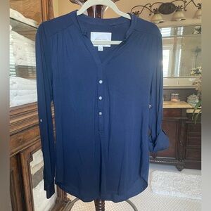 Amour Vert tunic style blouse EUC